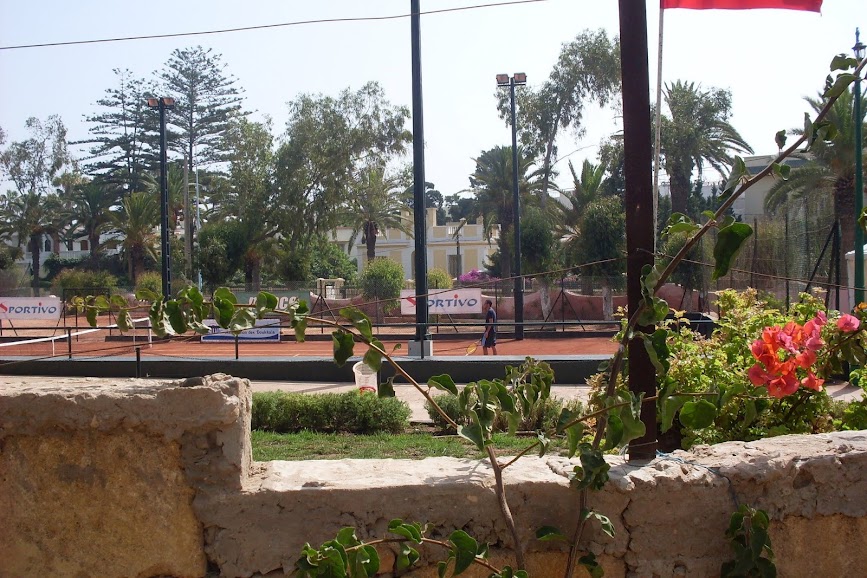 27 juin - Aprés Mohamed V, Hassan II SDC10925